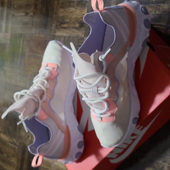 Womens nike react elements - Picture 11 of 13